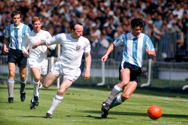 Argentina vs Inglaterra Mundial 66: el día que se inventó la tarjeta roja 4 argentina inglaterra