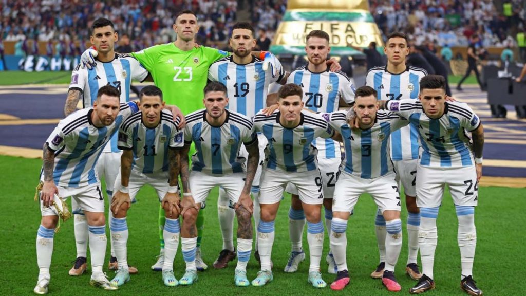 Chiqui Tapia: Scaloni va a seguir como DT de la Selección 3 Chiqui Tapia: Scaloni