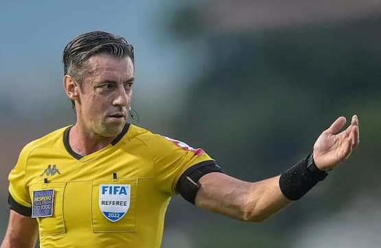 cuanto gana un arbitro de futbol