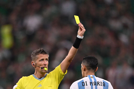que significa tarjeta amarilla en el futbol